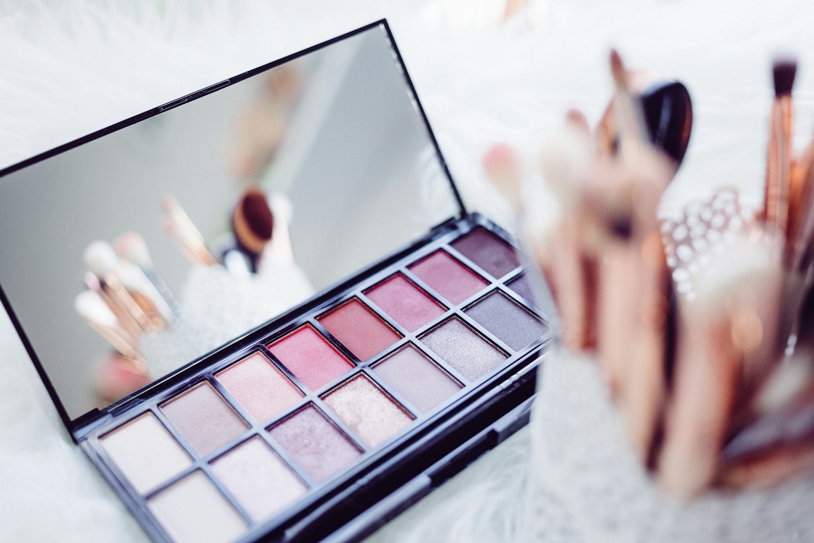 5 Step Spring Makeup Look Using Our Eye Shadow Palette