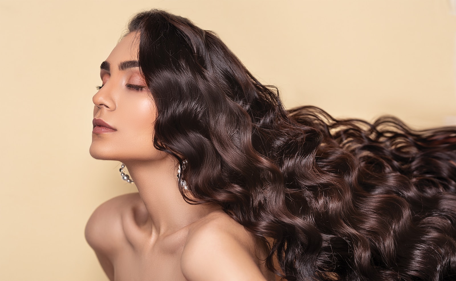 The Ultimate Guide to Choosing the Best Haircut for Your Face Shape