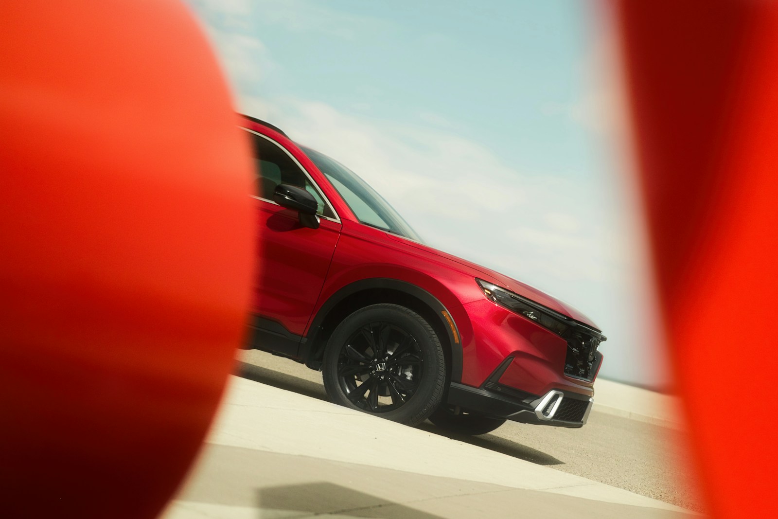 Honda CR-V’s Shocking Problems: From Exploding Sunroofs to Fire Risks, Owners Sound the Alarm!