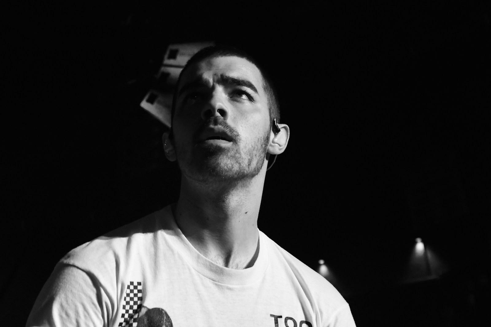 Stars Before the Stardom: Shocking Throwback Photos That Reveal Their Humble Beginnings!